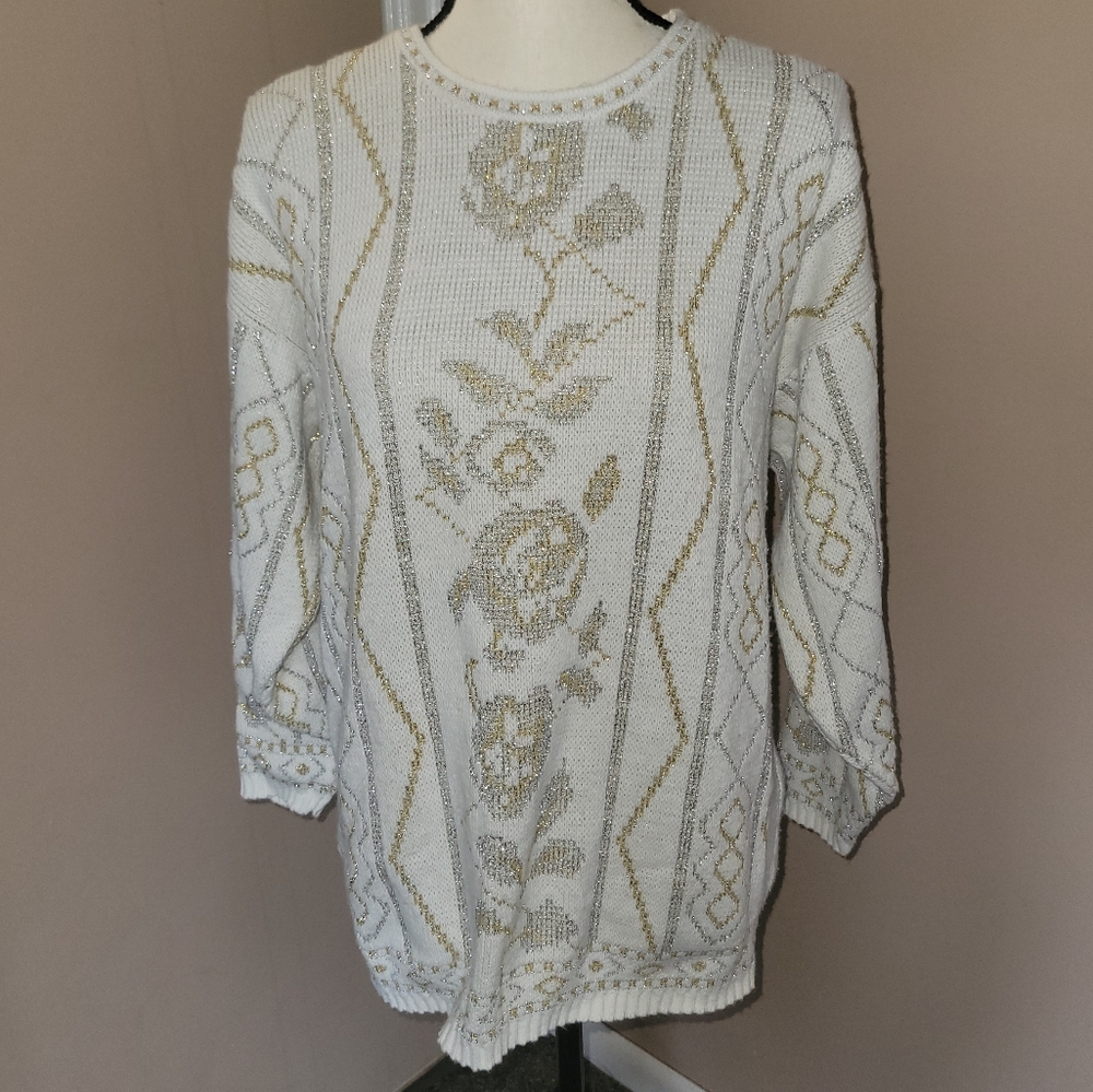 Vintage White and Gold Patterned Sweater